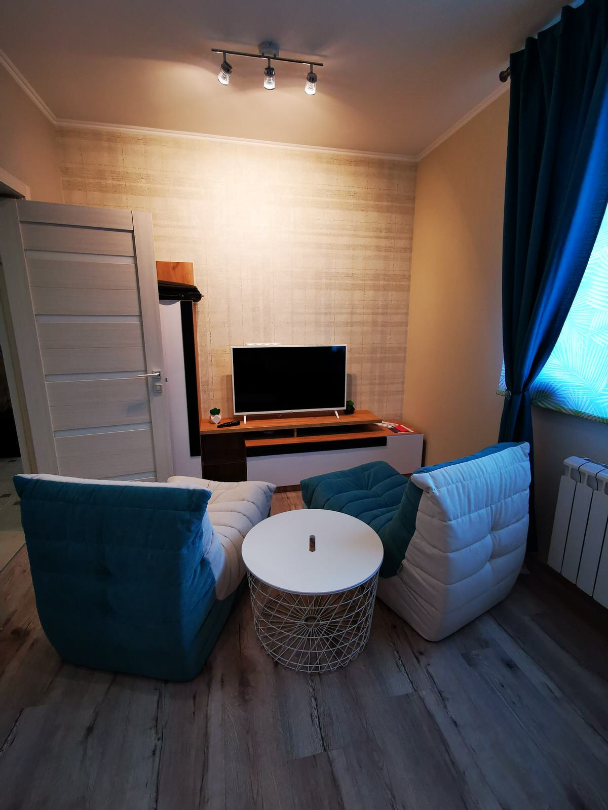 Поклейка обоев