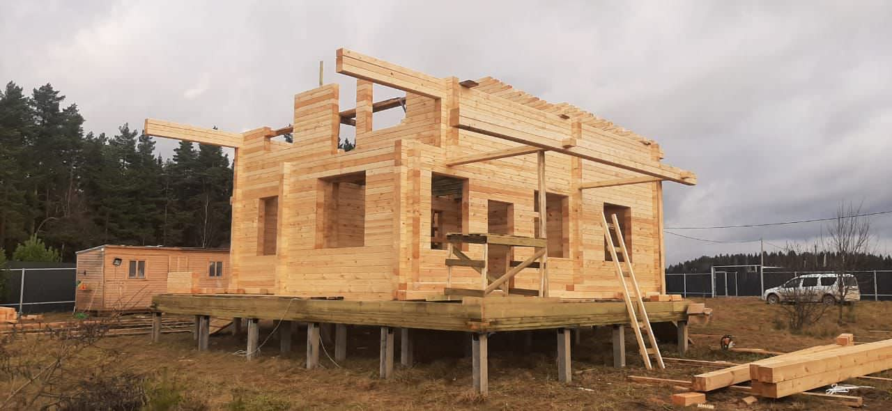 Дом из профилированного бруса по проекту "Зеленый бор"