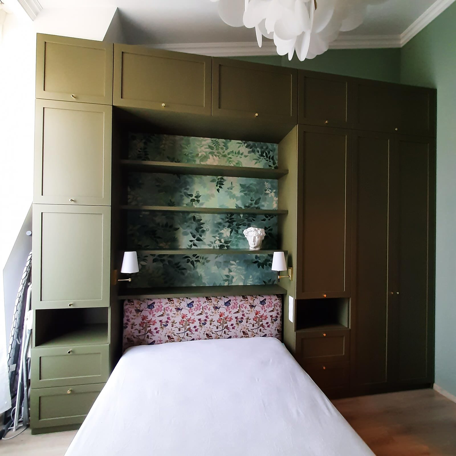 Мебель в современном стиле в Сестрорецке