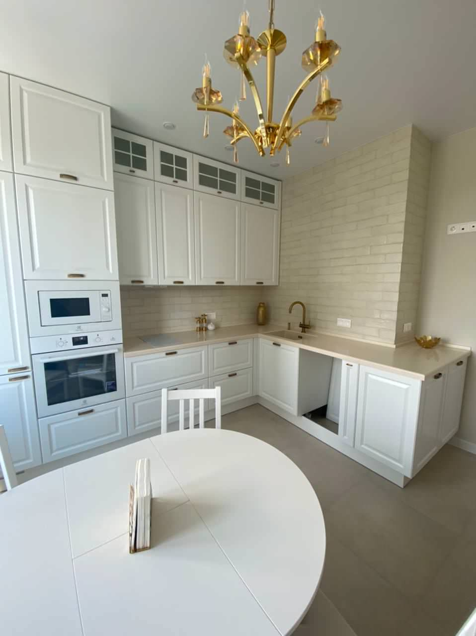 Классическая кухня из массива