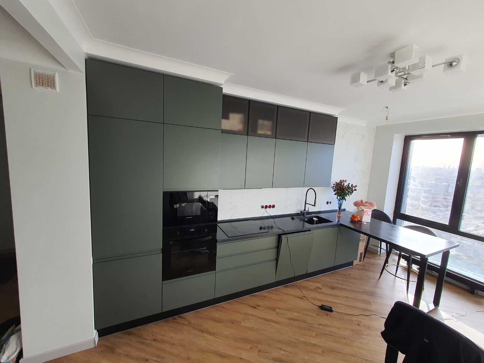 Кухня-гостиная для современной пары