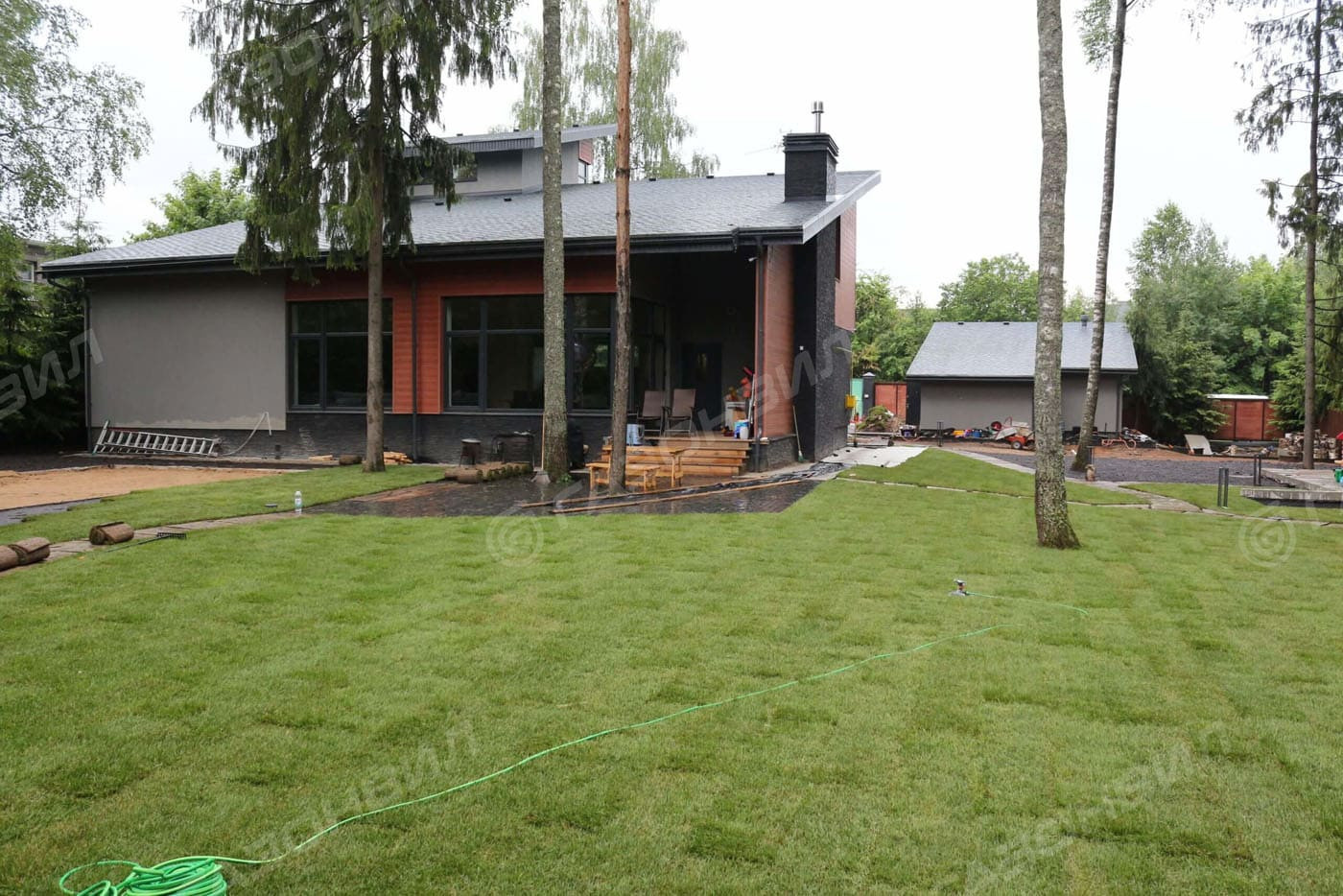 УКЛАДКА РУЛОННОГО ГАЗОНА В СЕРПУХОВЕ