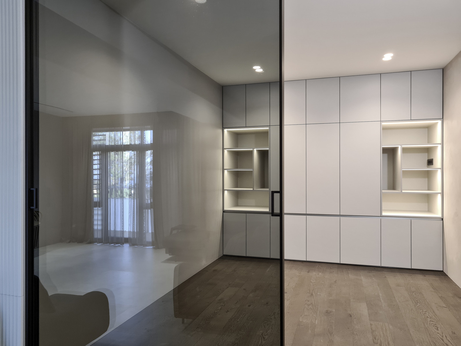 шкаф хайтек