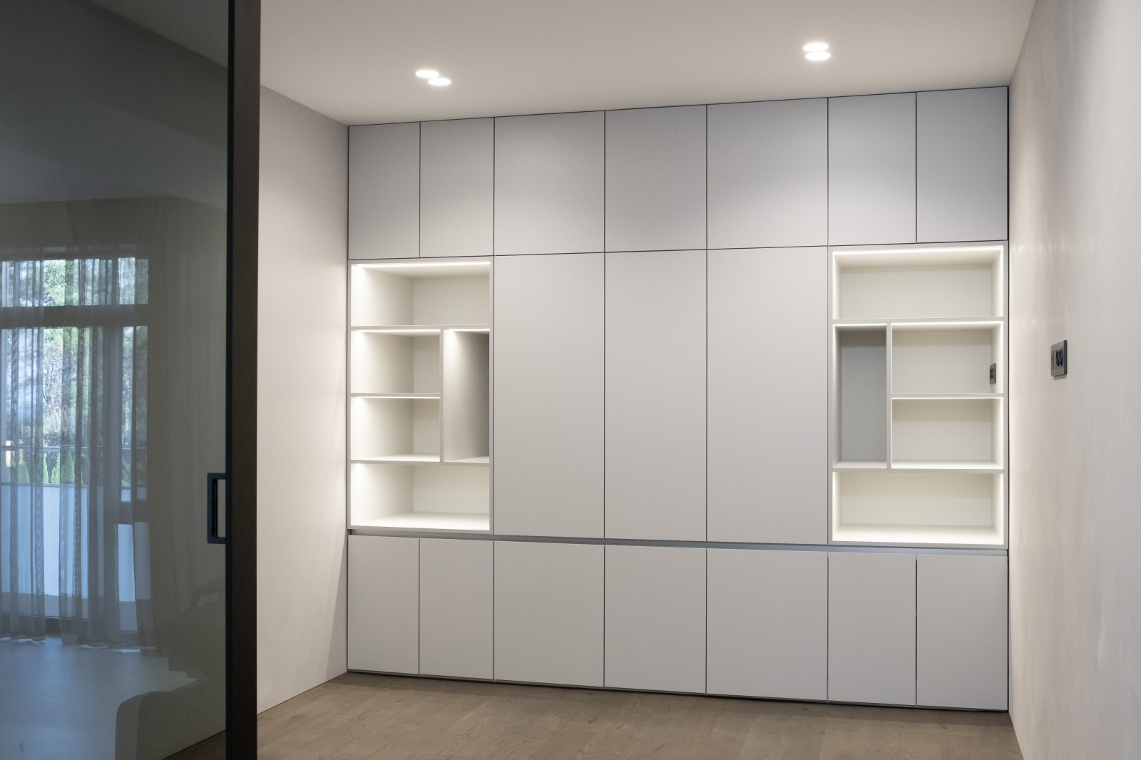 шкаф хайтек