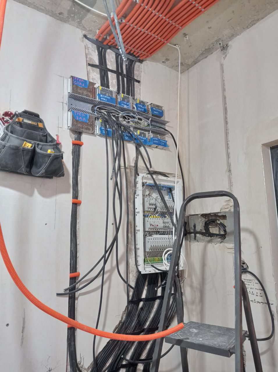 Электромонтажные работы