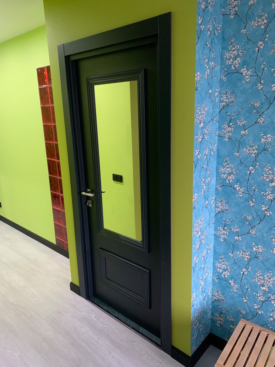 Серия Е, цвет Антрацит, вставка зеркало