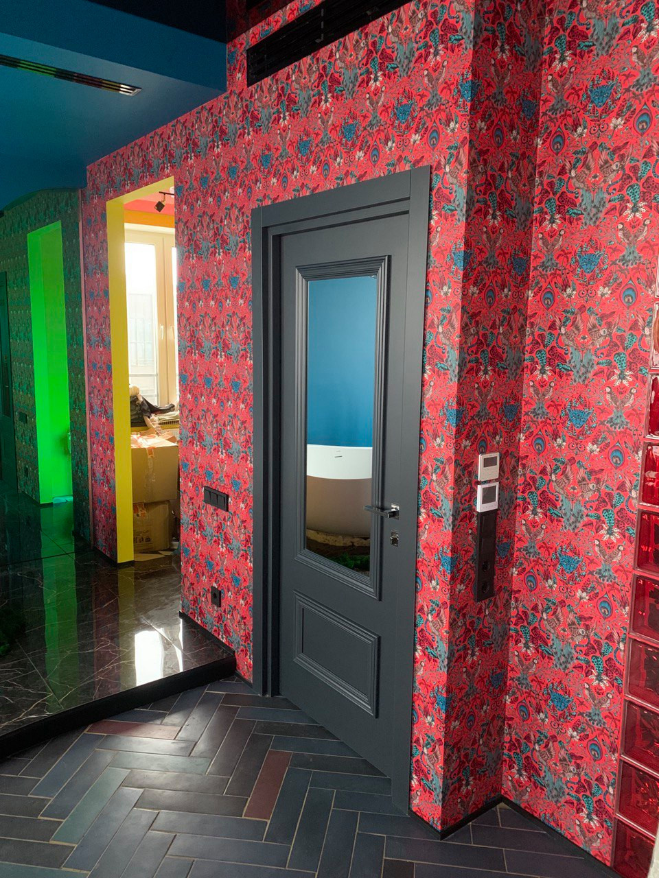 Серия Е, цвет Антрацит, вставка зеркало