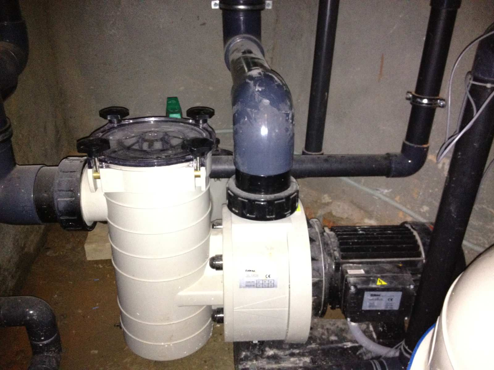 Строительство бассейнов под ключ