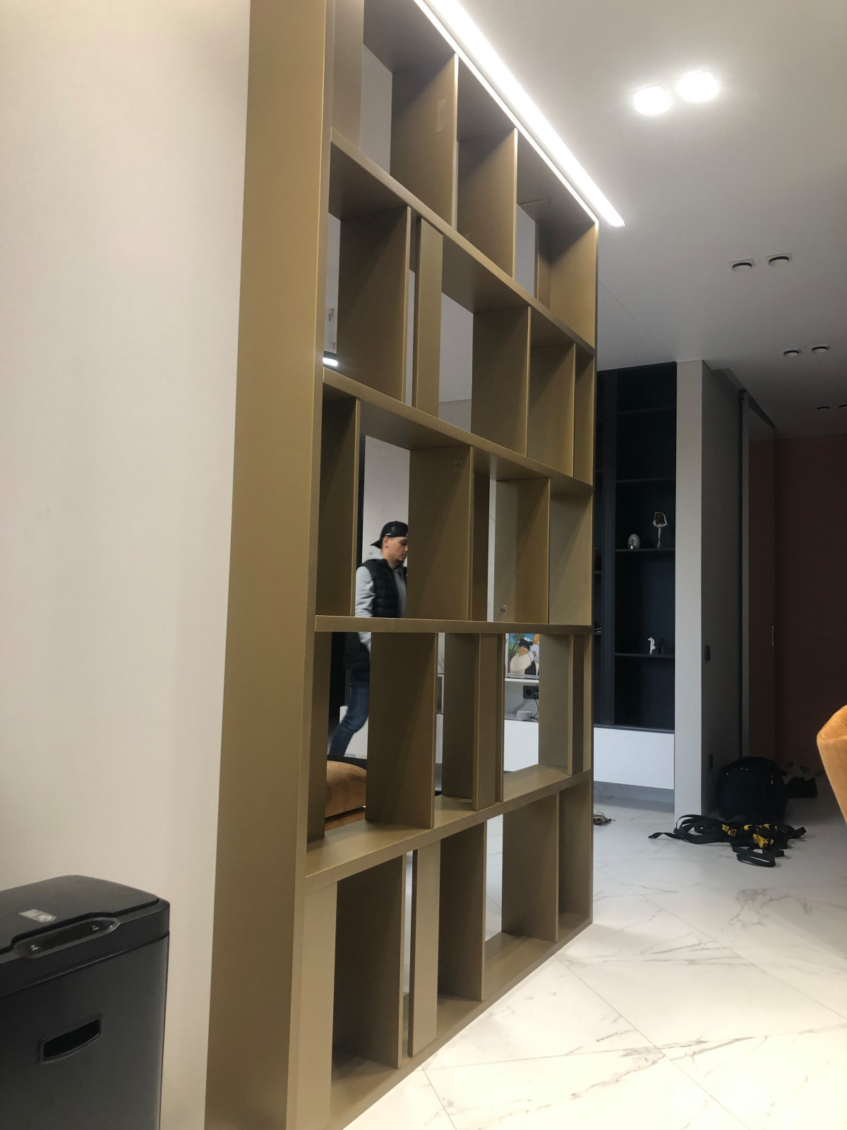 Стеллаж-перегородка