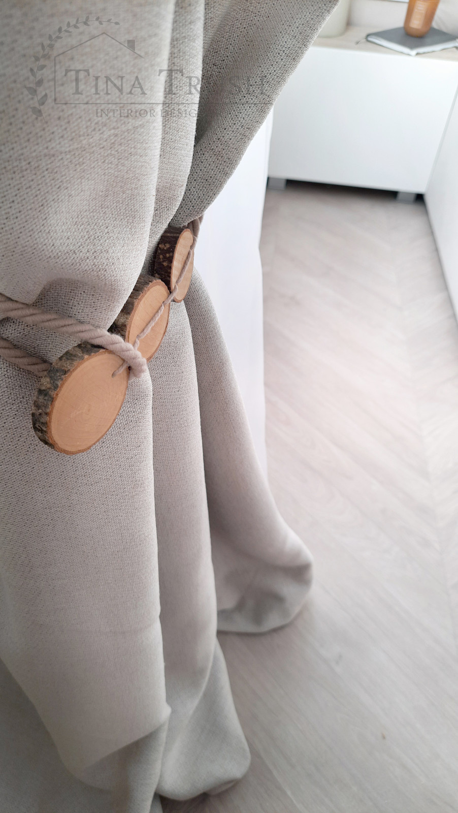 Спальня в бежевых тонах