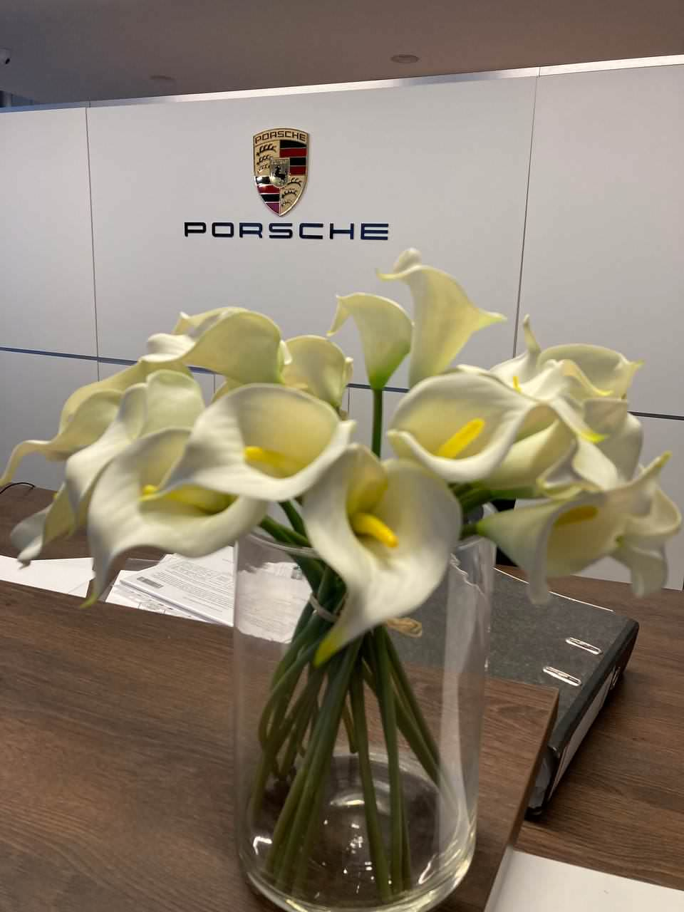 Автосалон "PORSCHE