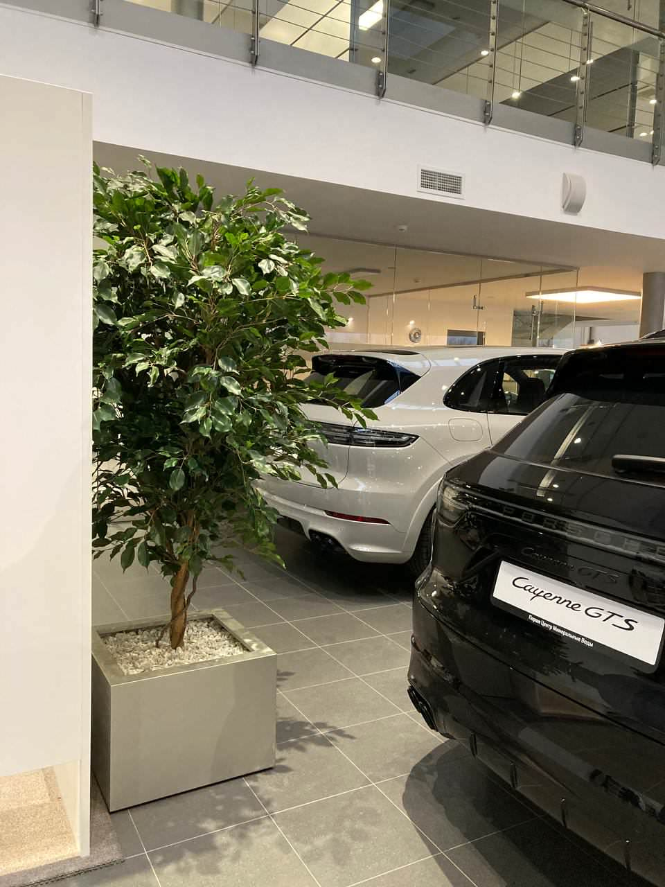 Автосалон "PORSCHE