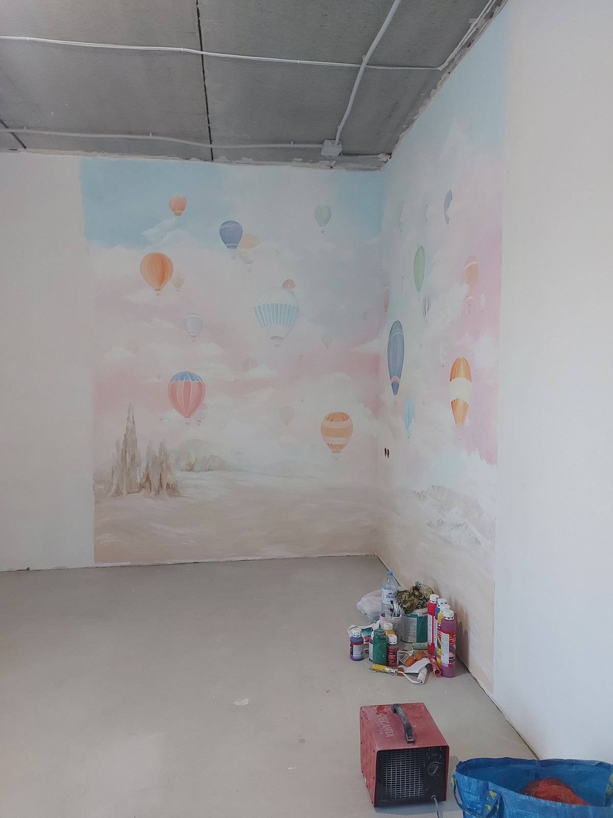 Обложка проекта: Роспись стены в детской "Каппадокия "