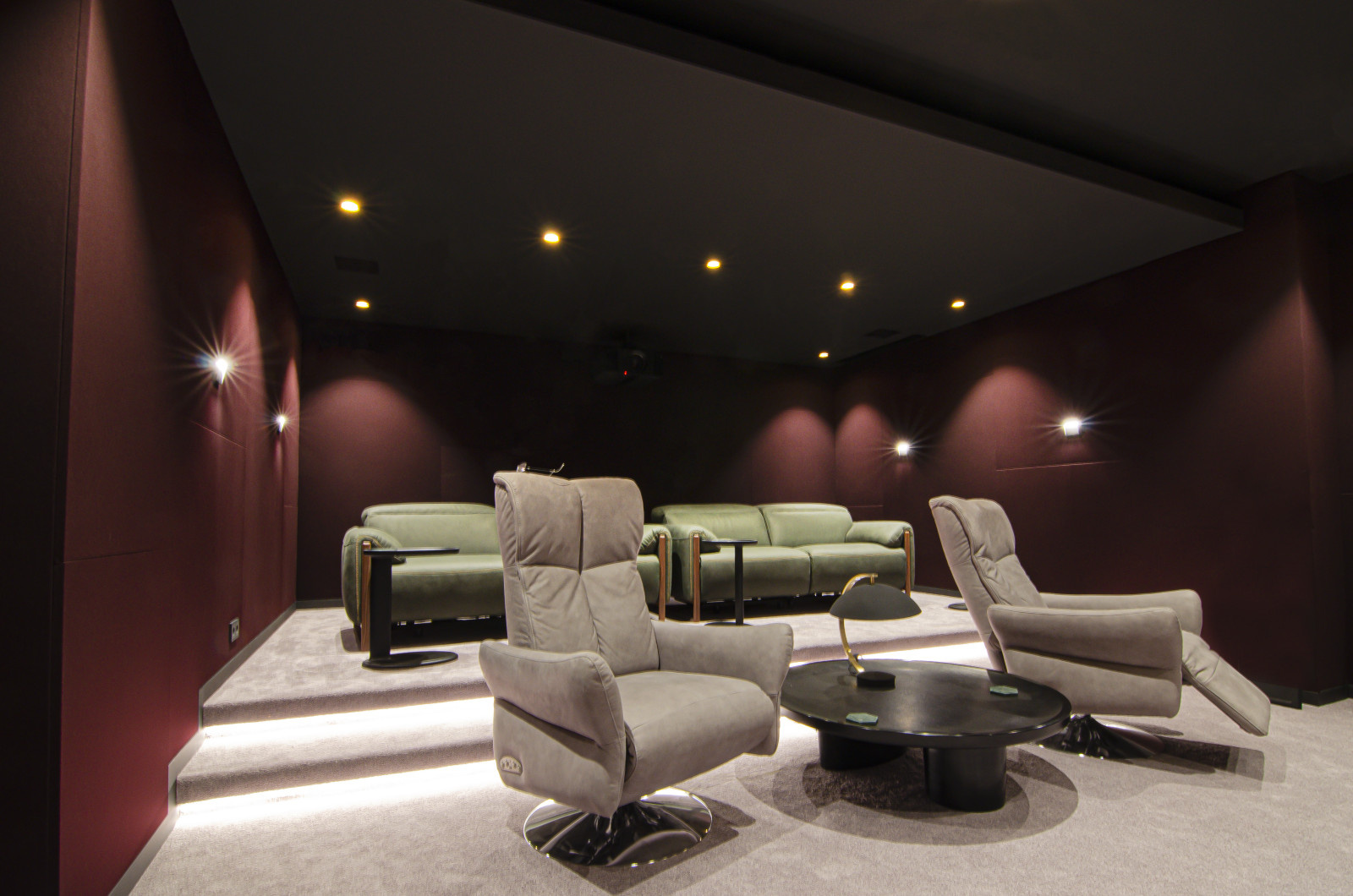 Персональный кинозал Монолит