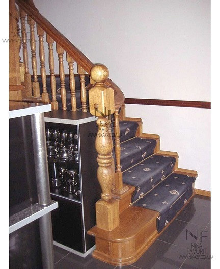 WOODEN STAIRCASE - NATURAL OAK - WOODEN STAIRWAY