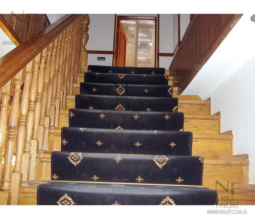 WOODEN STAIRCASE - NATURAL OAK - WOODEN STAIRWAY