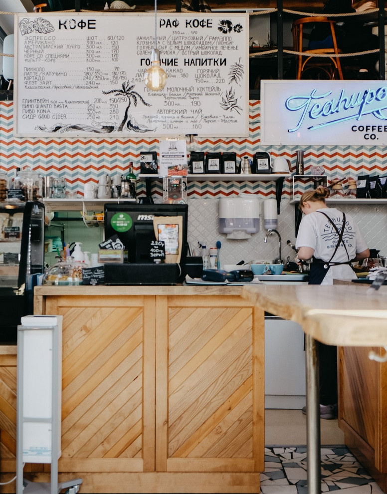Кофейня в балийском стиле "Teahupoo coffee"