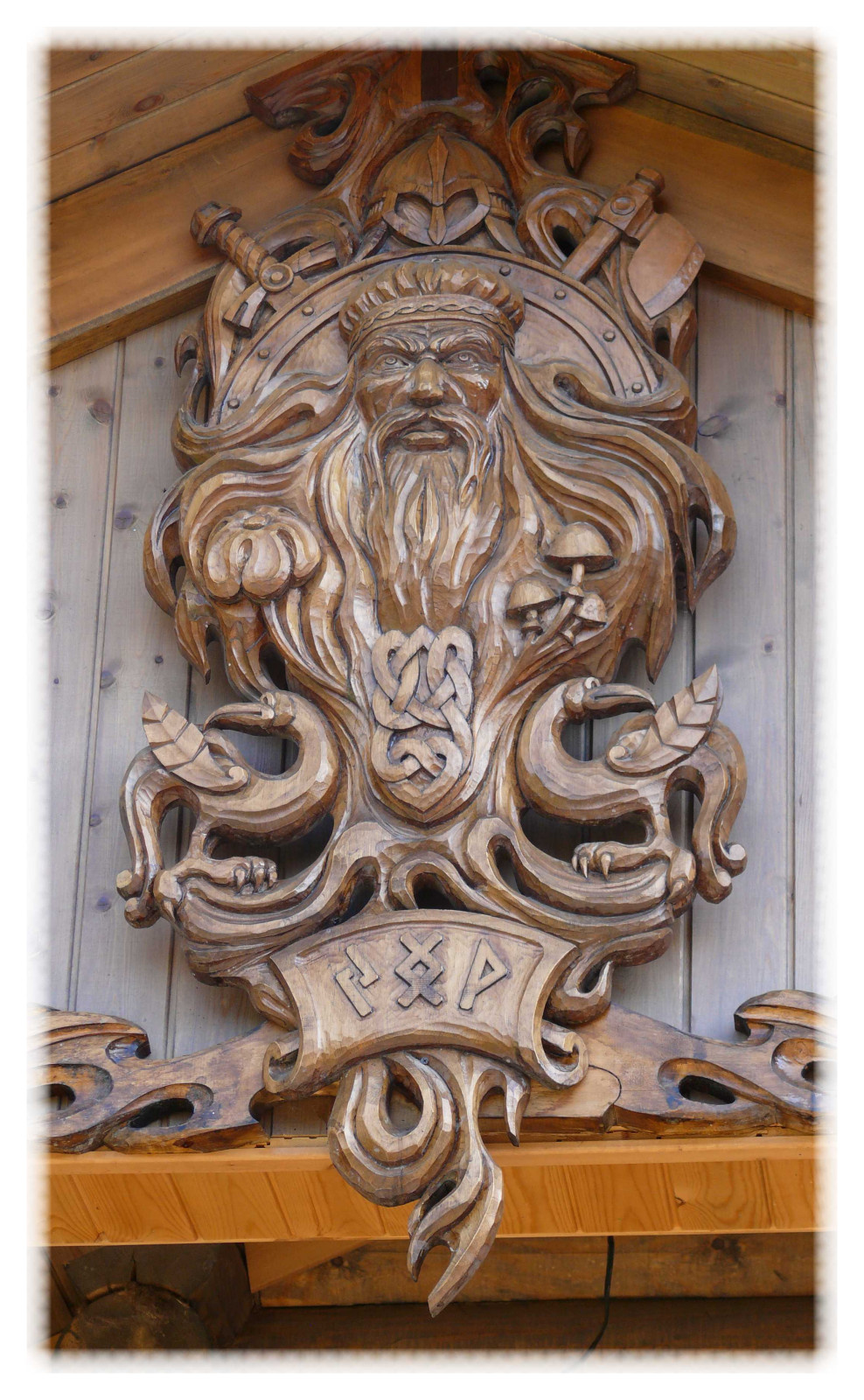 Панно на фронтон кафе