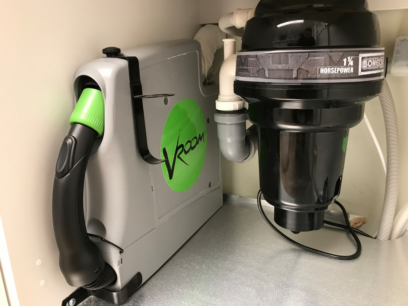 Встроенный пылесос