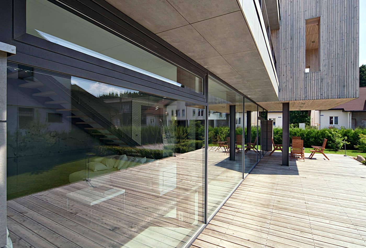 Коттедж Pixel House (реализован с использованием профильных систем SCHUECO)