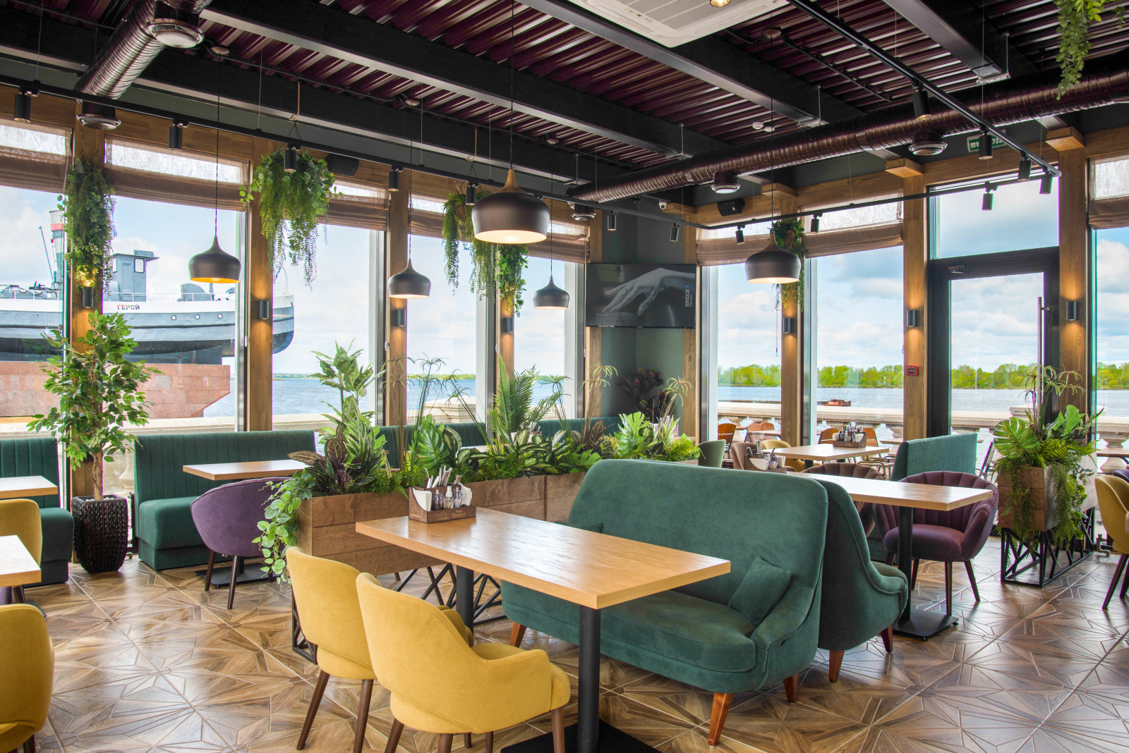 интерьерная сьемка кафе-ресторан Закат