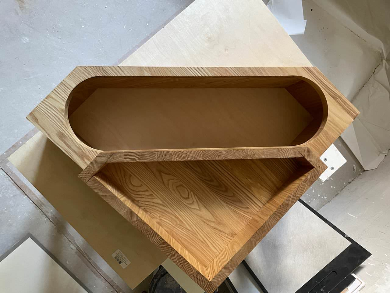 Кашпо из ясеня