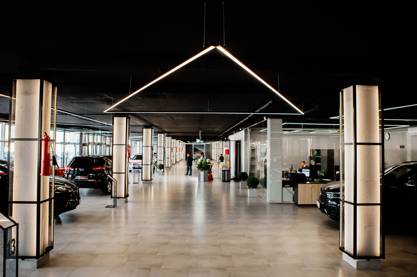 Автосалон "100 машин"