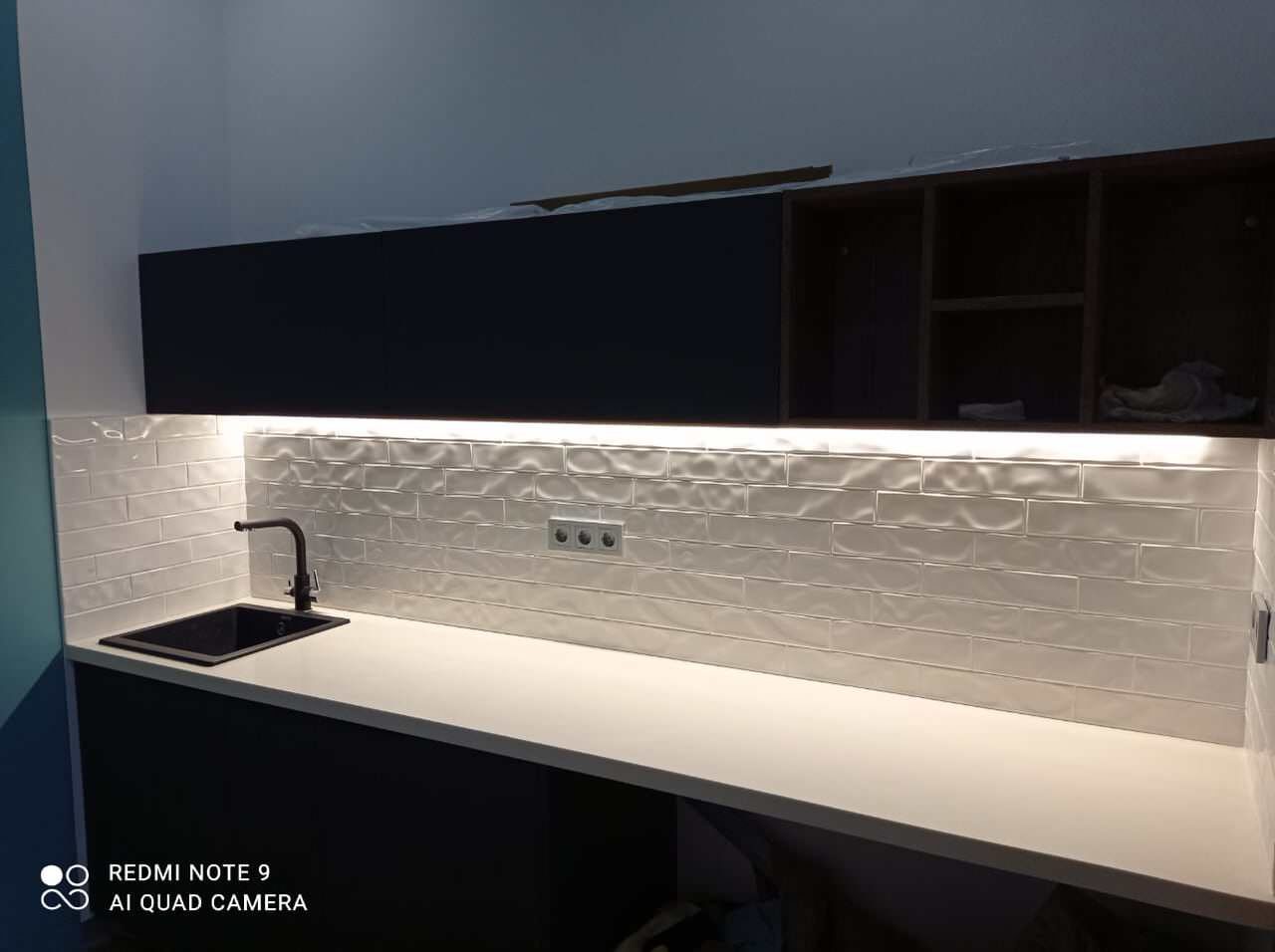 Дизайнерский ремонт офиса 45 м² с достройкой второго уровня