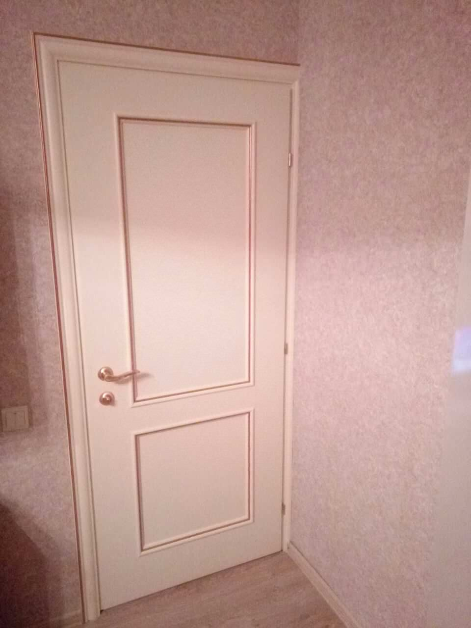 Двери в эмали с патиной и без