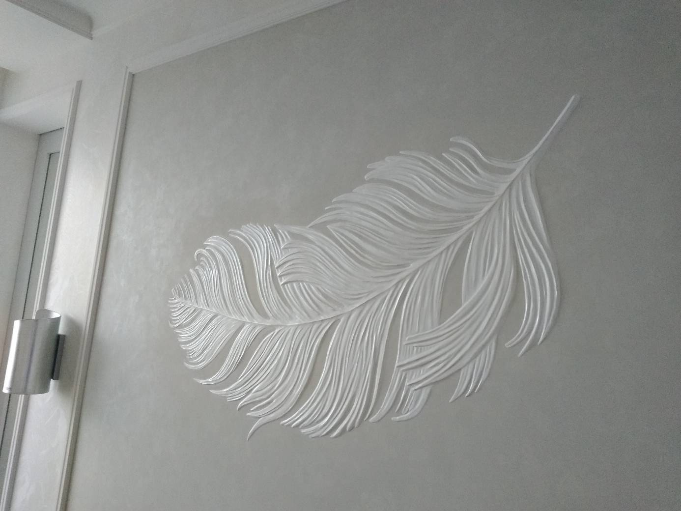 барельеф, роспись стен