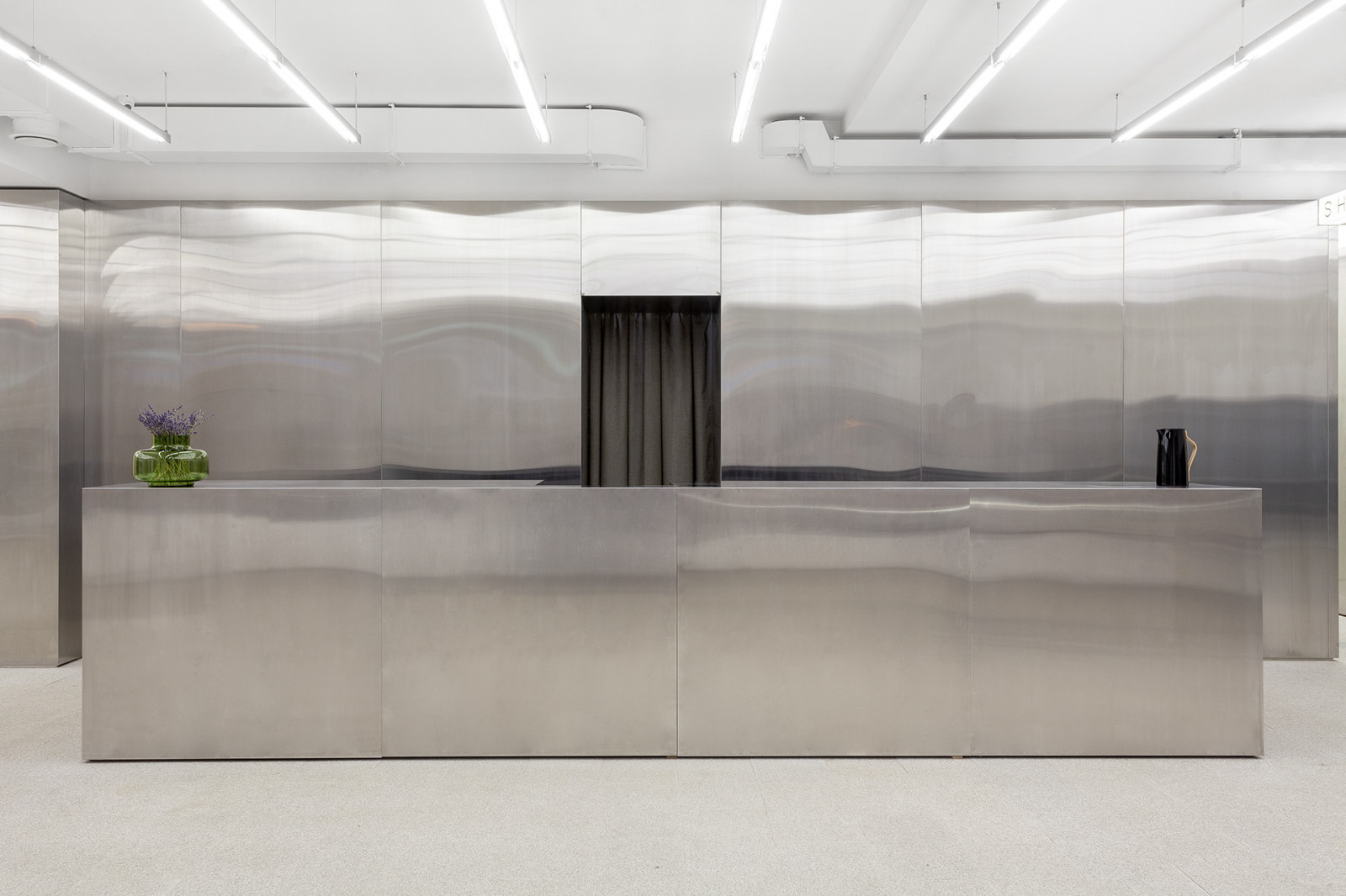 Флагманский магазин SHU в Санкт-Петербурге