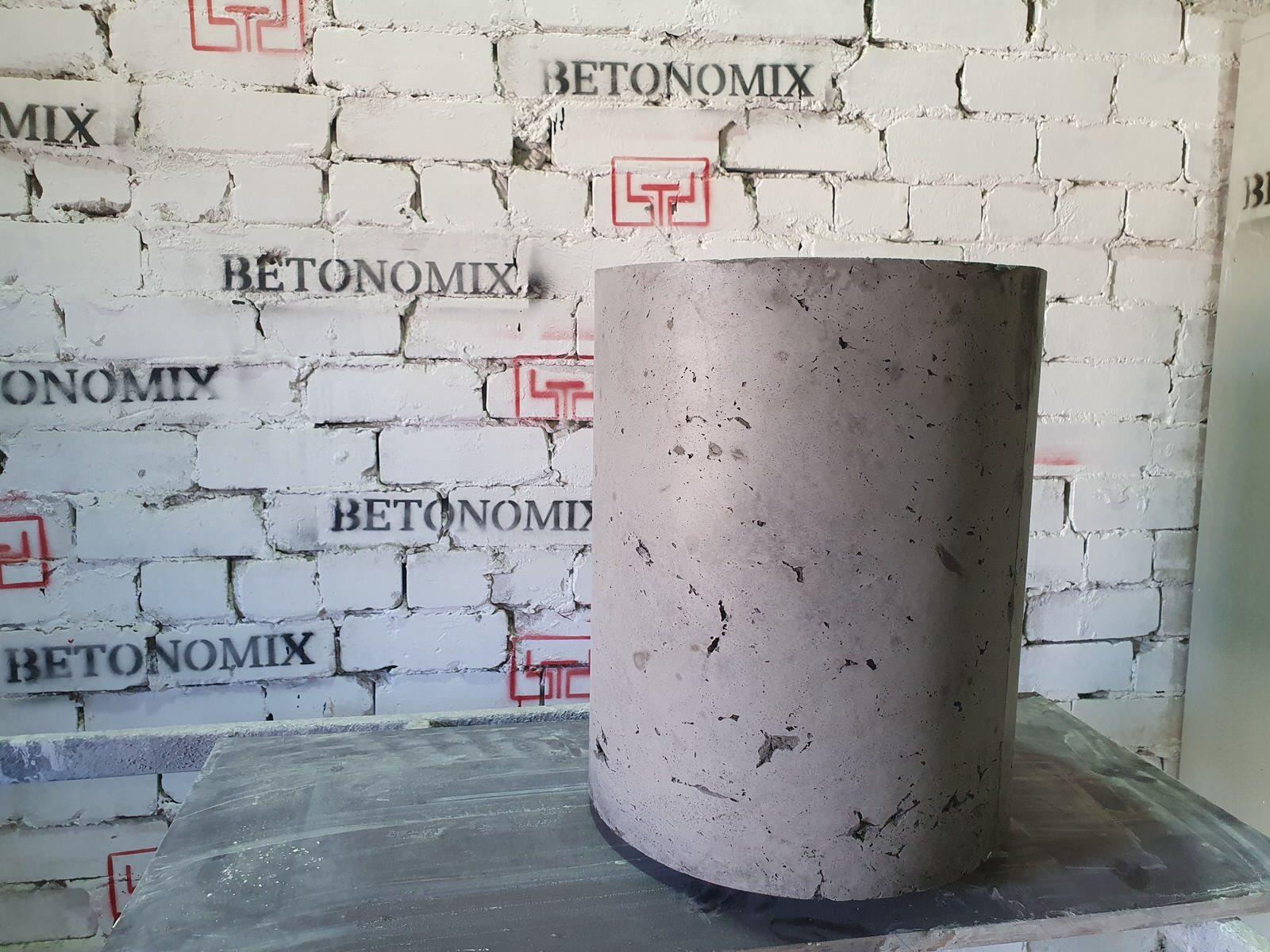 Обложка проекта: Уличные вазоны