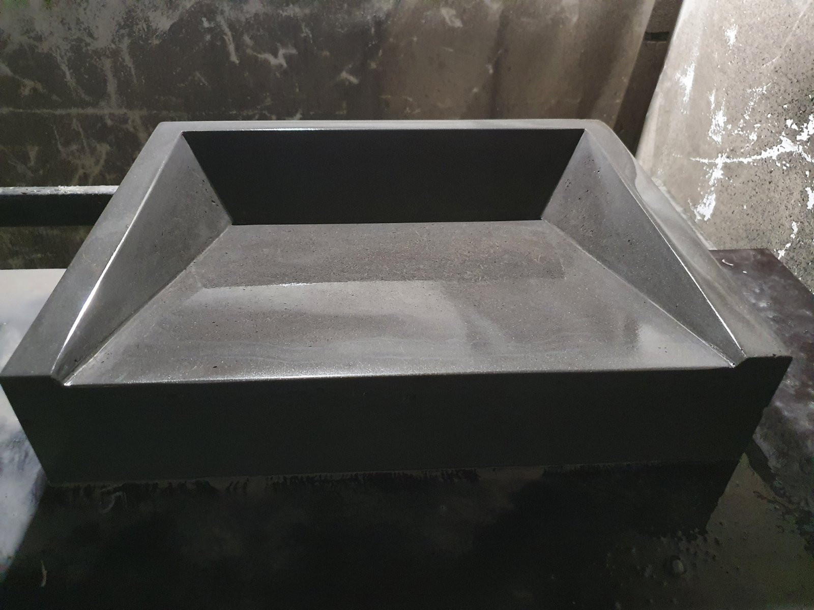 Обложка проекта: Раковина из бетона