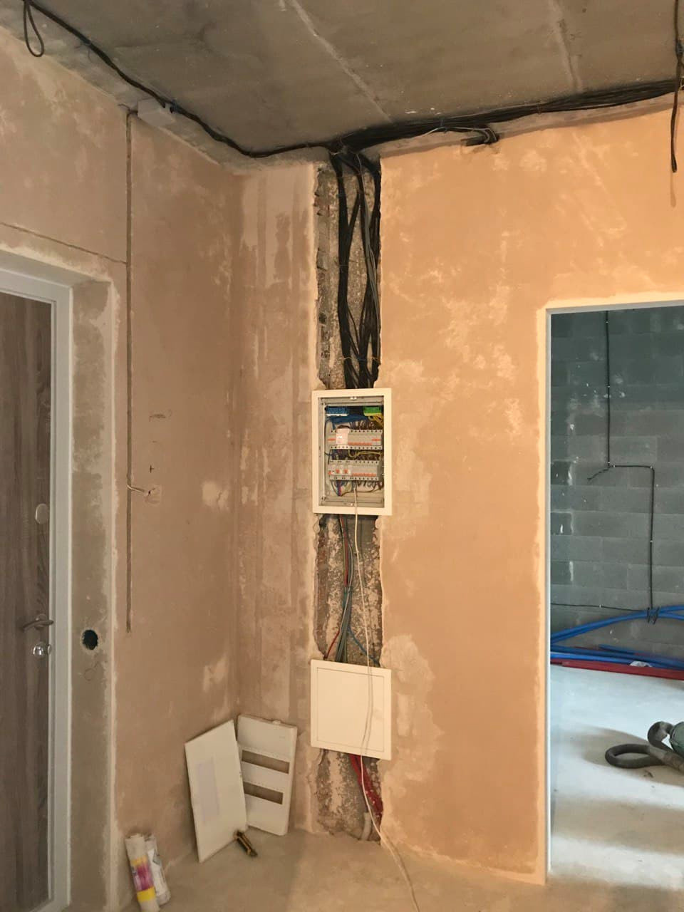 Ремонт двухкомнатной квартиры в новостройке, фото "до"