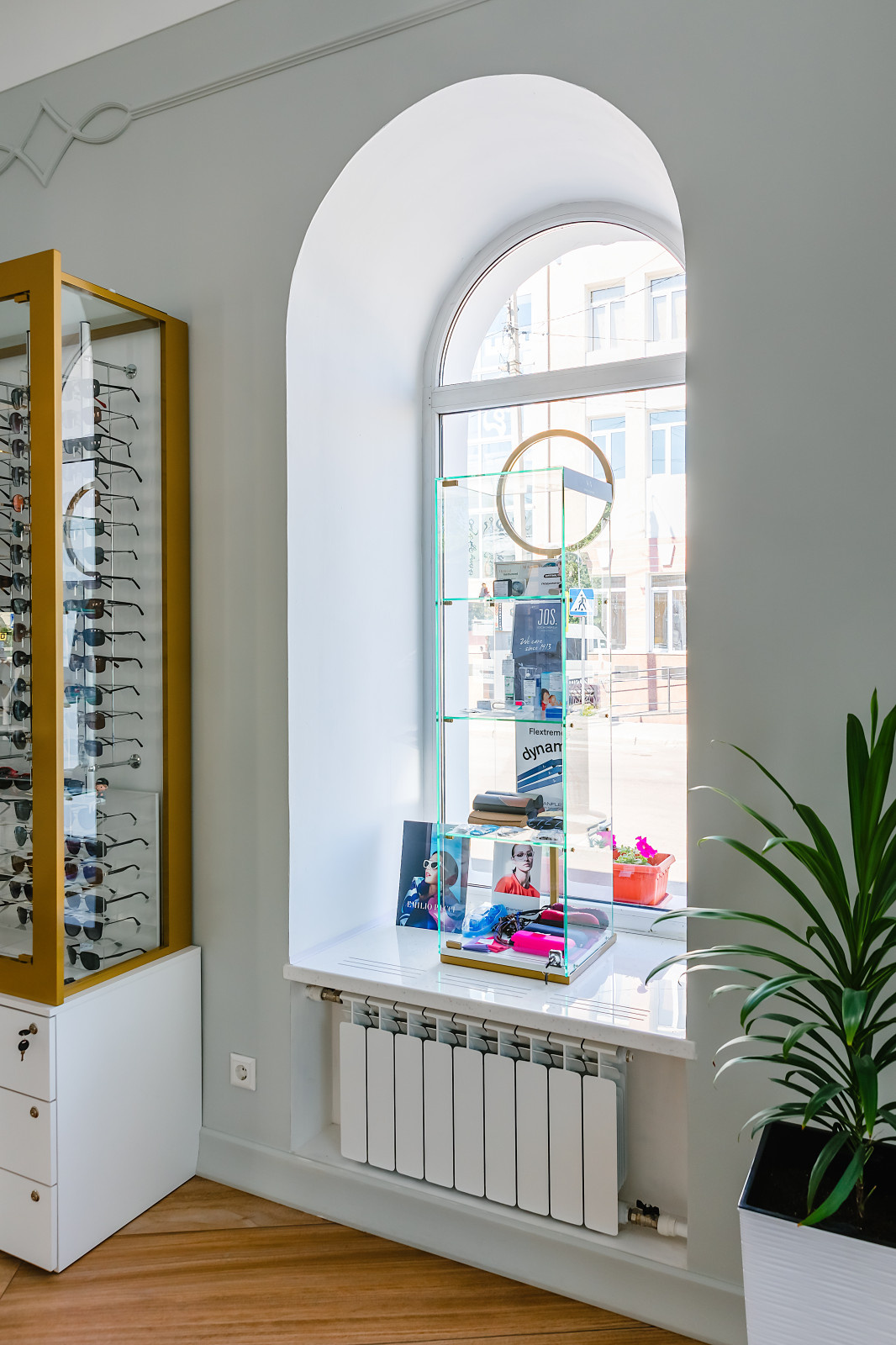 Фото Just OPTICO