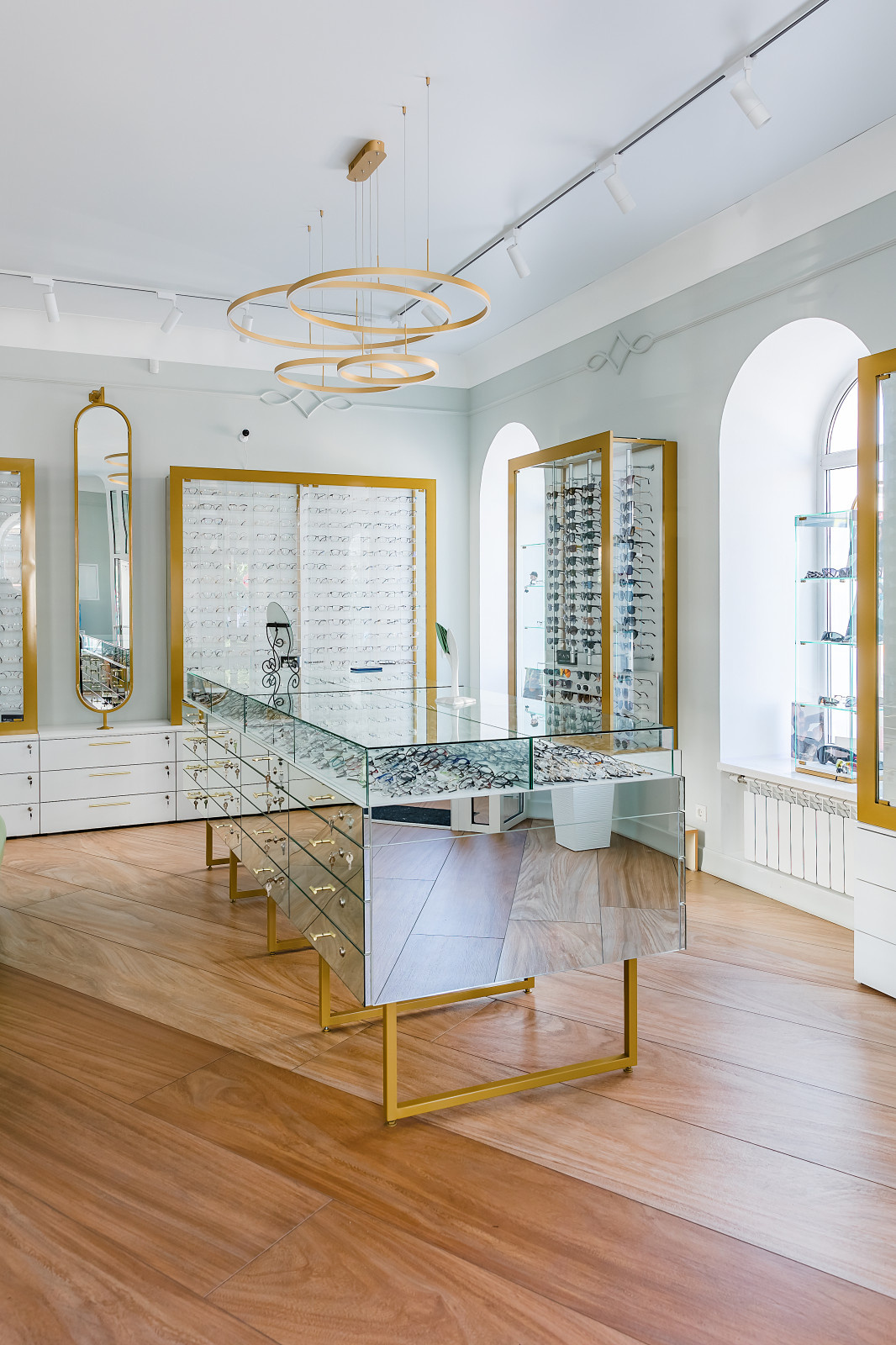 Фото Just OPTICO