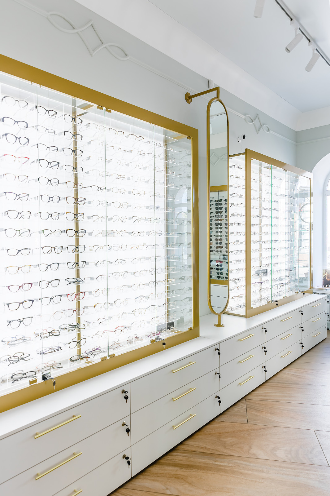 Фото Just OPTICO