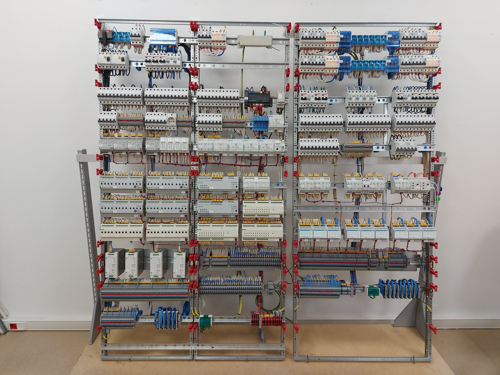 Щит автоматики 2