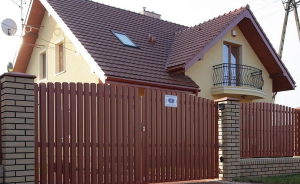 Заборы и ограждения для дачи в СПБ