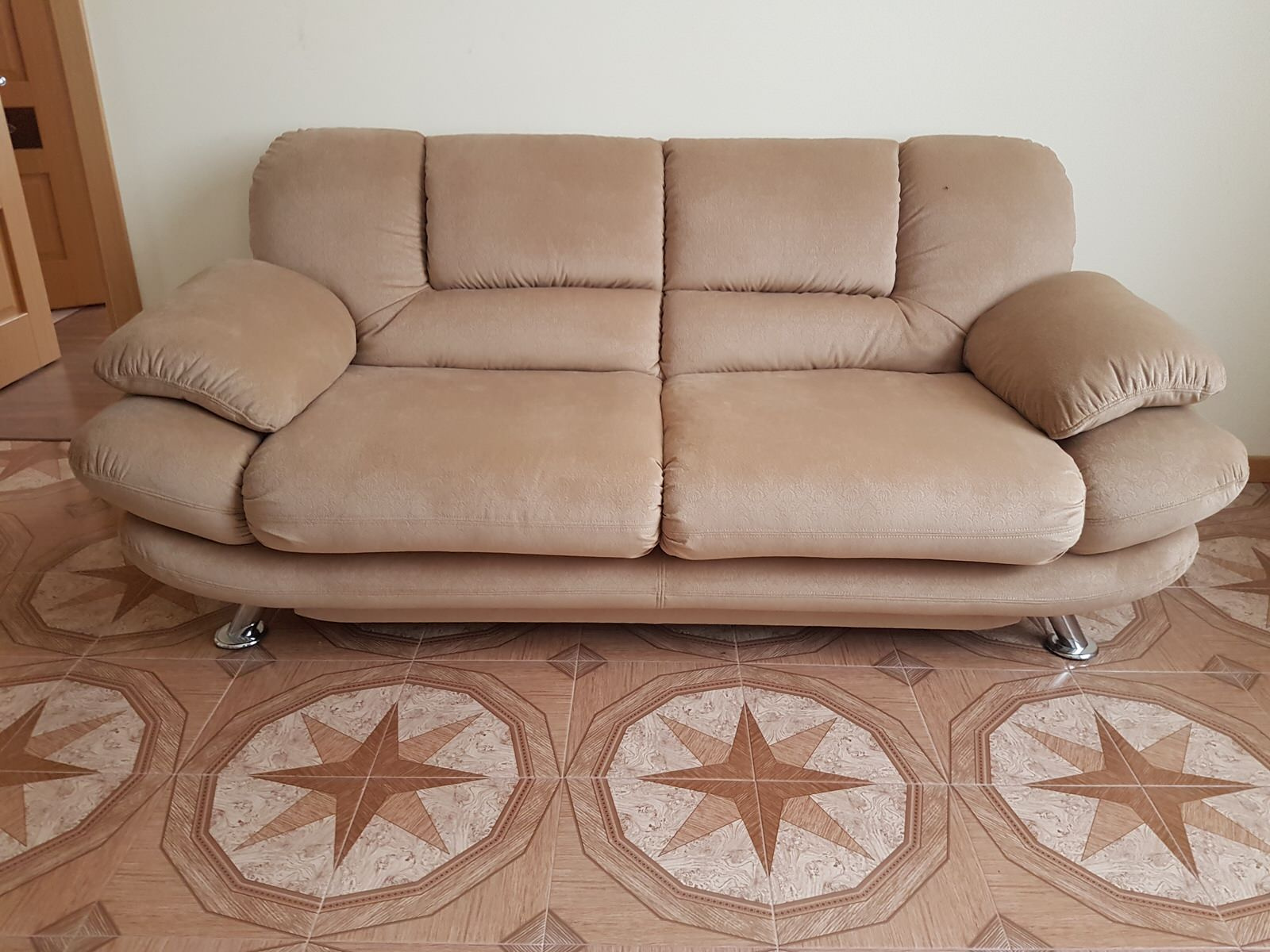 Перетяжка и производство дивана