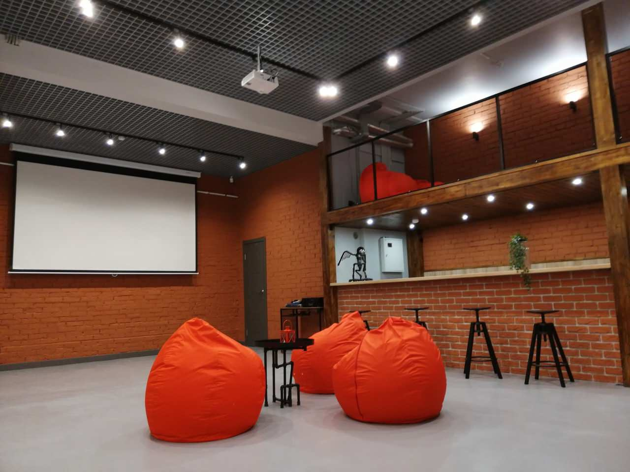 Арт-пространство "Мы вместе", Дивенская ул, д.5. Санкт-Петербург
