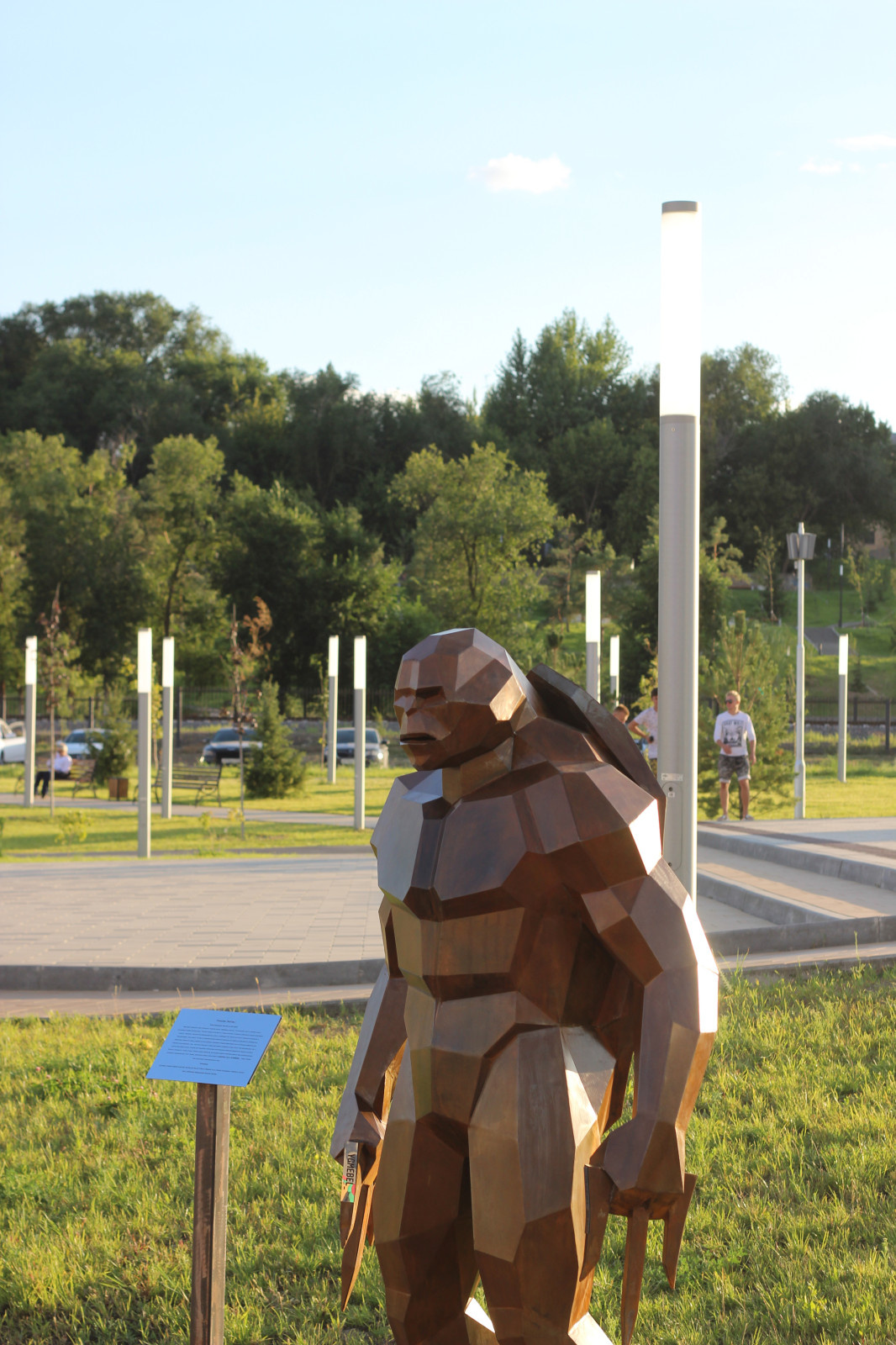 Полигональное изделие из стали Кортен