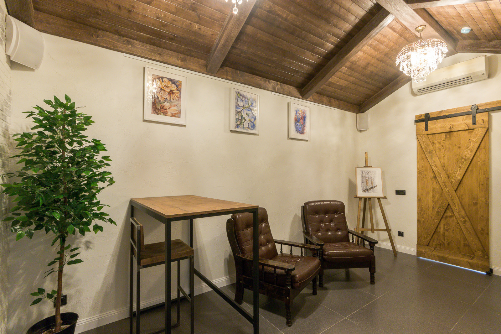 Белый лофт. Санкт-Петербург