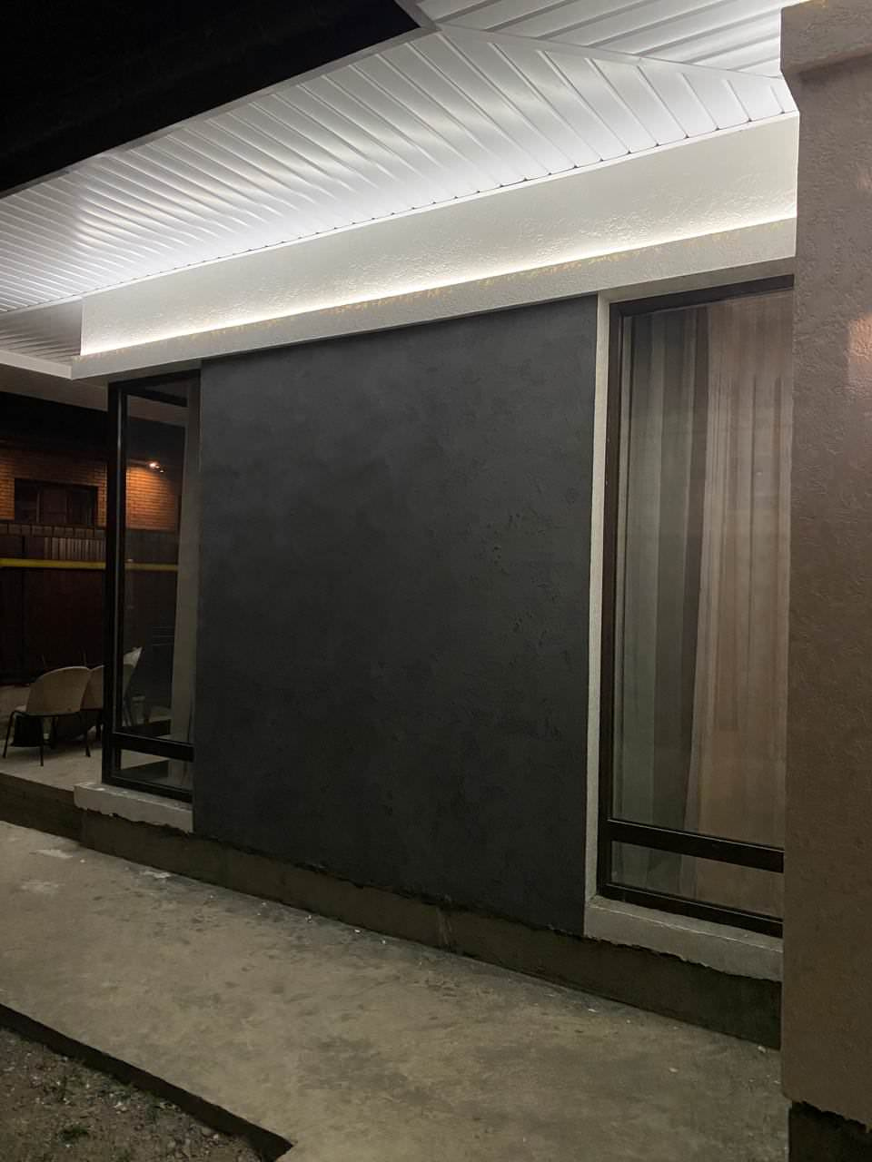 Молдинги для подсветки фасада