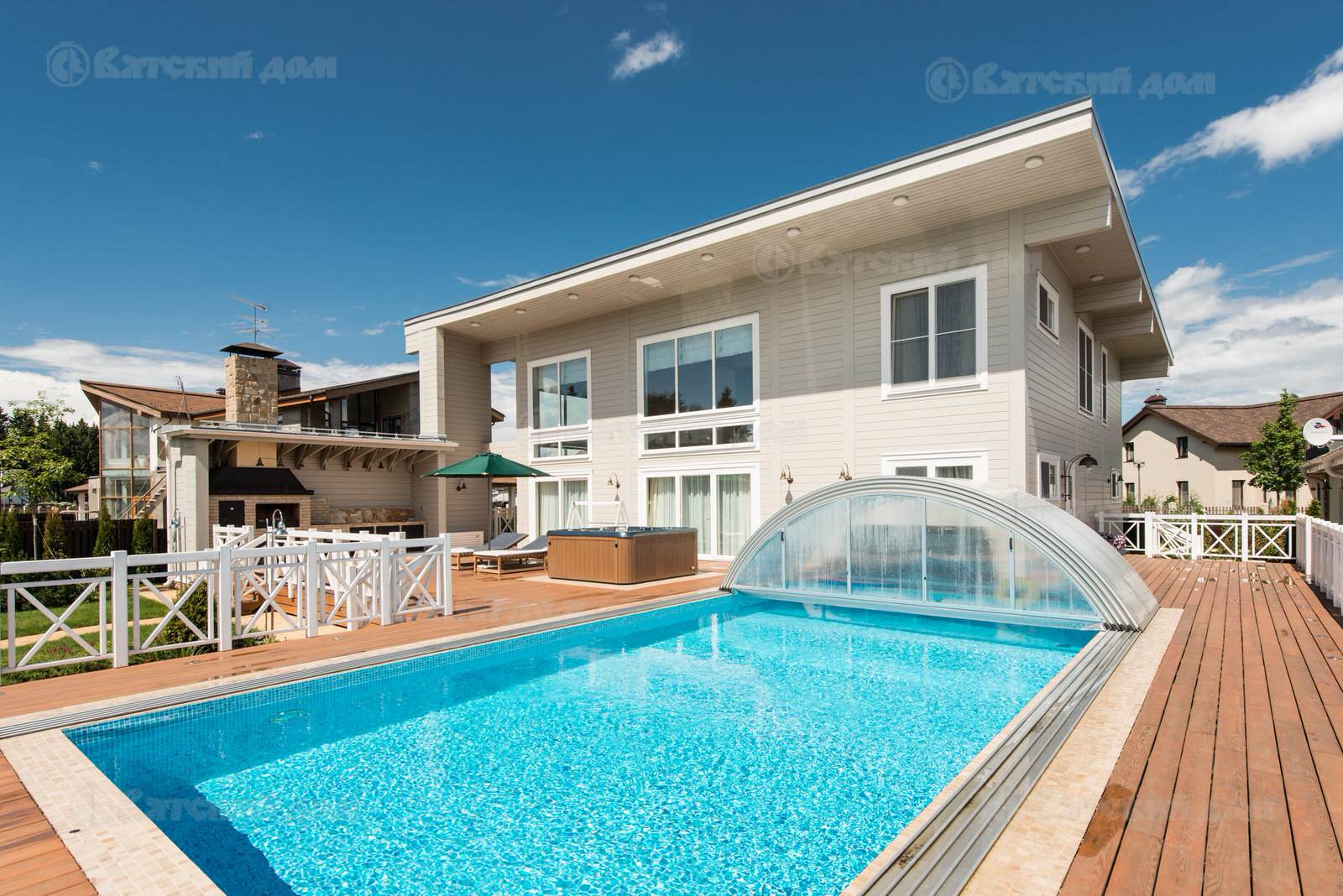 Деревянный дом из клееного бруса БК-400-33 (Вятский Дом)