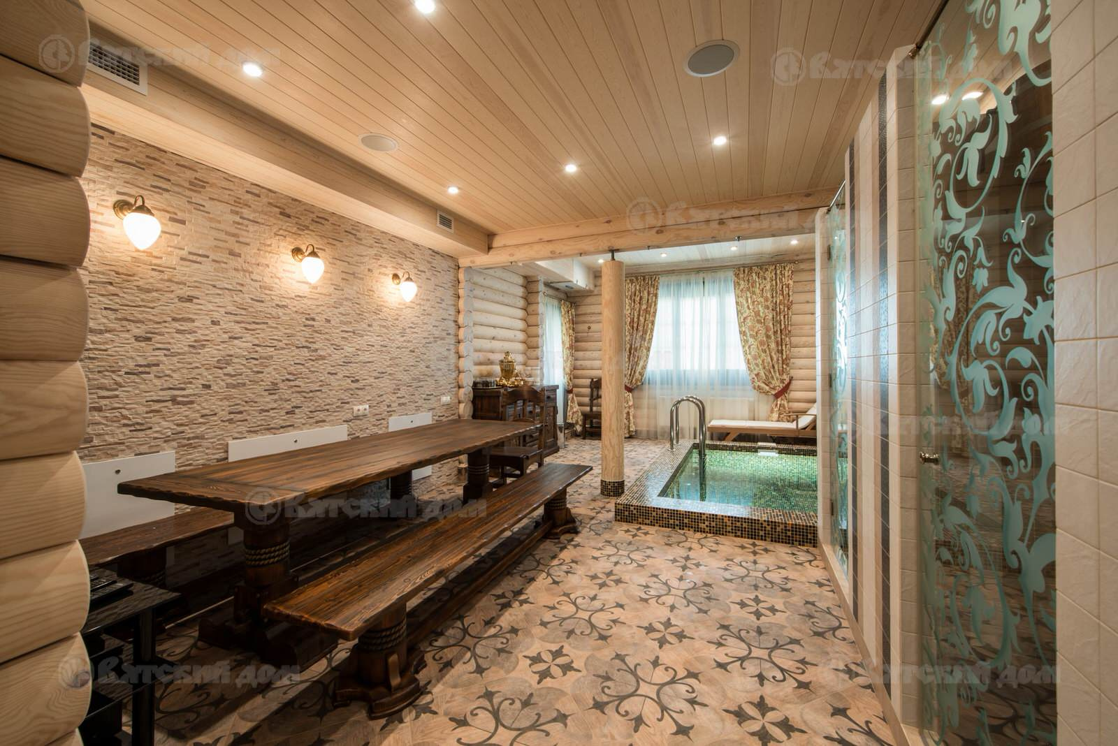 Деревянный дом из оцилиндрованного бревна ОБ-300-31 (Вятский Дом)