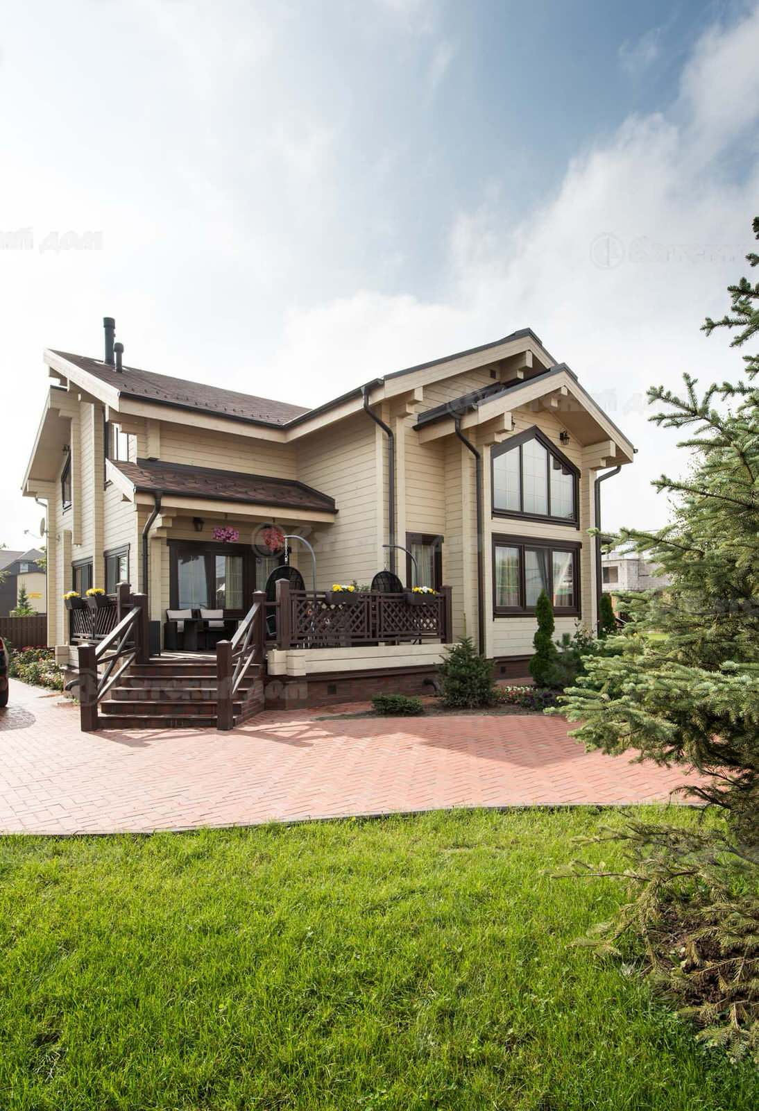 Деревянный дом из клееного бруса БК-300-46 (Вятский Дом)