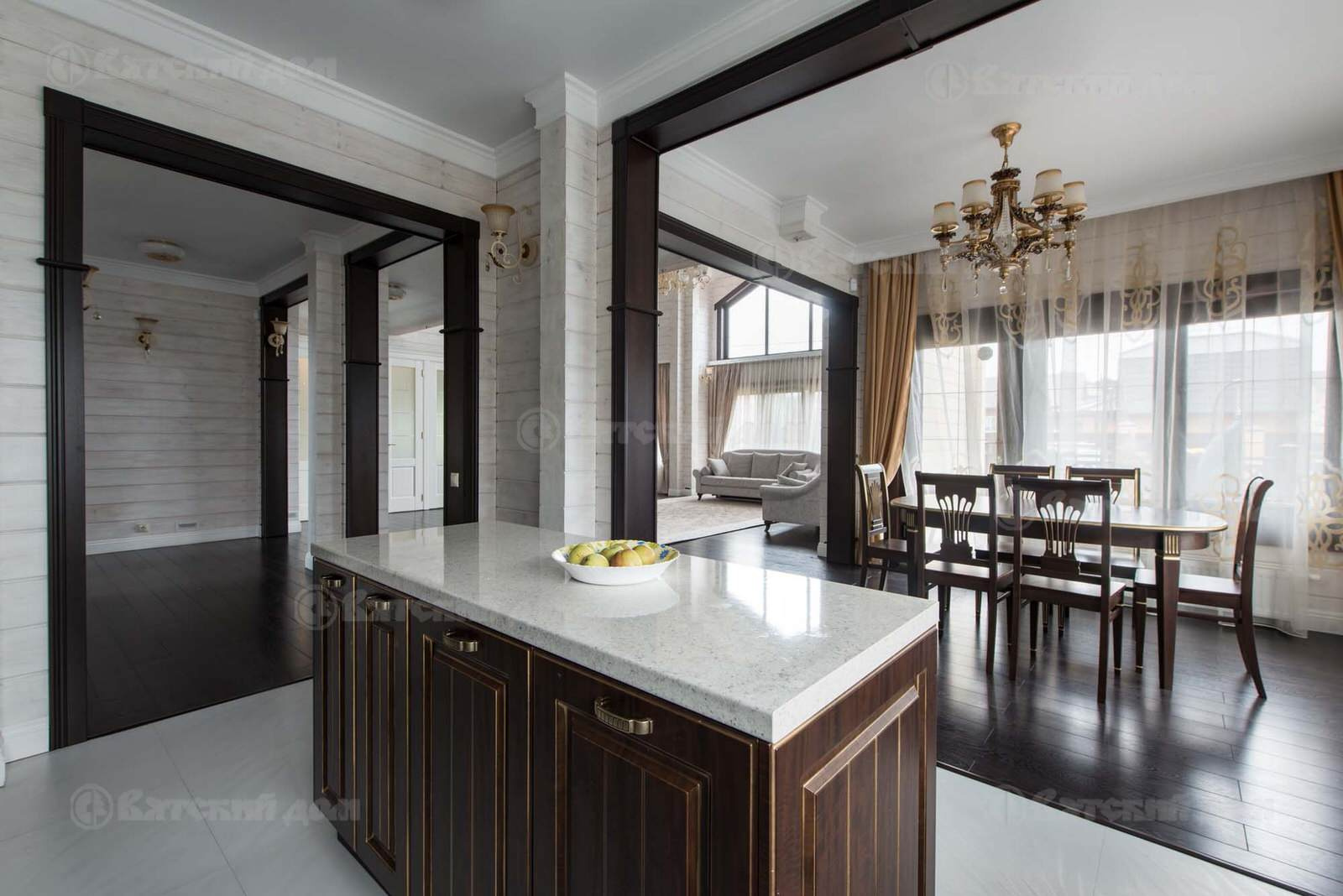 Деревянный дом из клееного бруса БК-300-46 (Вятский Дом)