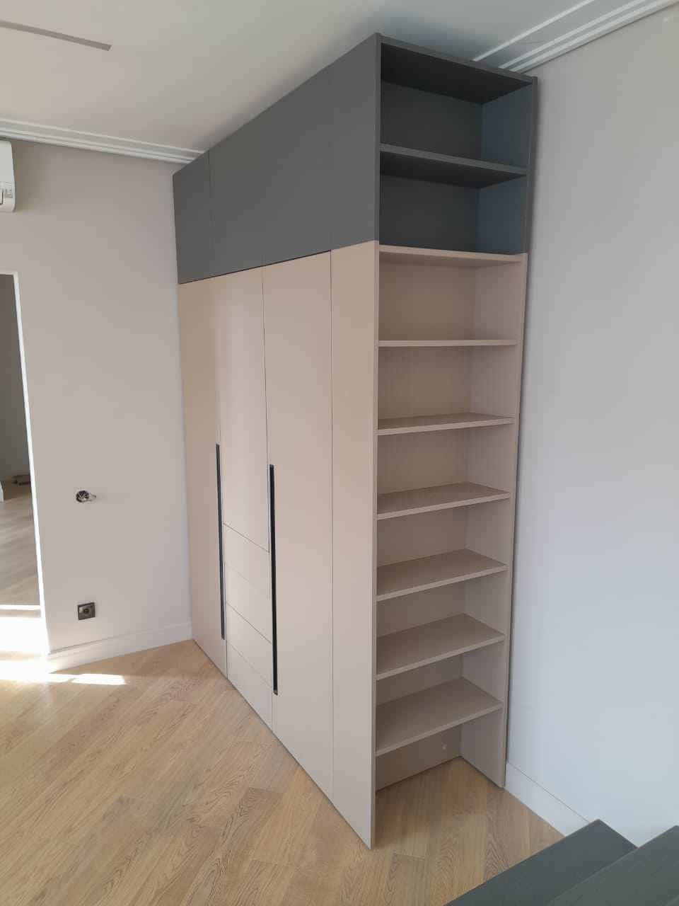 Детская с подиумом