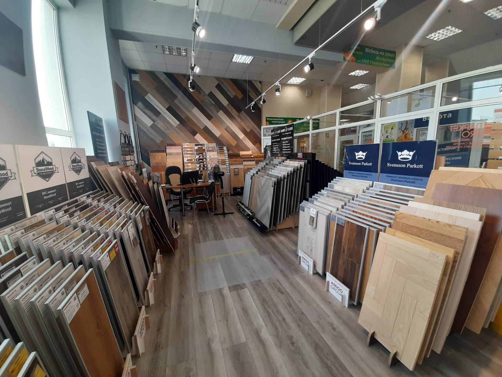 Салон Паркет PRO в ТК "Загородный дом" СПб